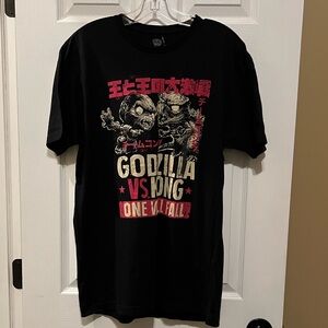 Funko Pop! Tee: Godzilla Vs. Kong One Will Fall Graphic T-Shirt Size L, Unisex